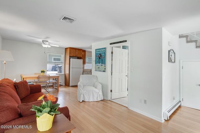 19 E Shore Way, Lavallette, NJ 08735