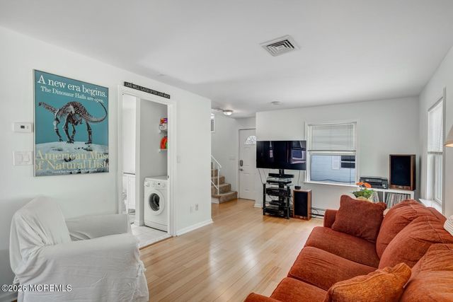 19 E Shore Way, Lavallette, NJ 08735
