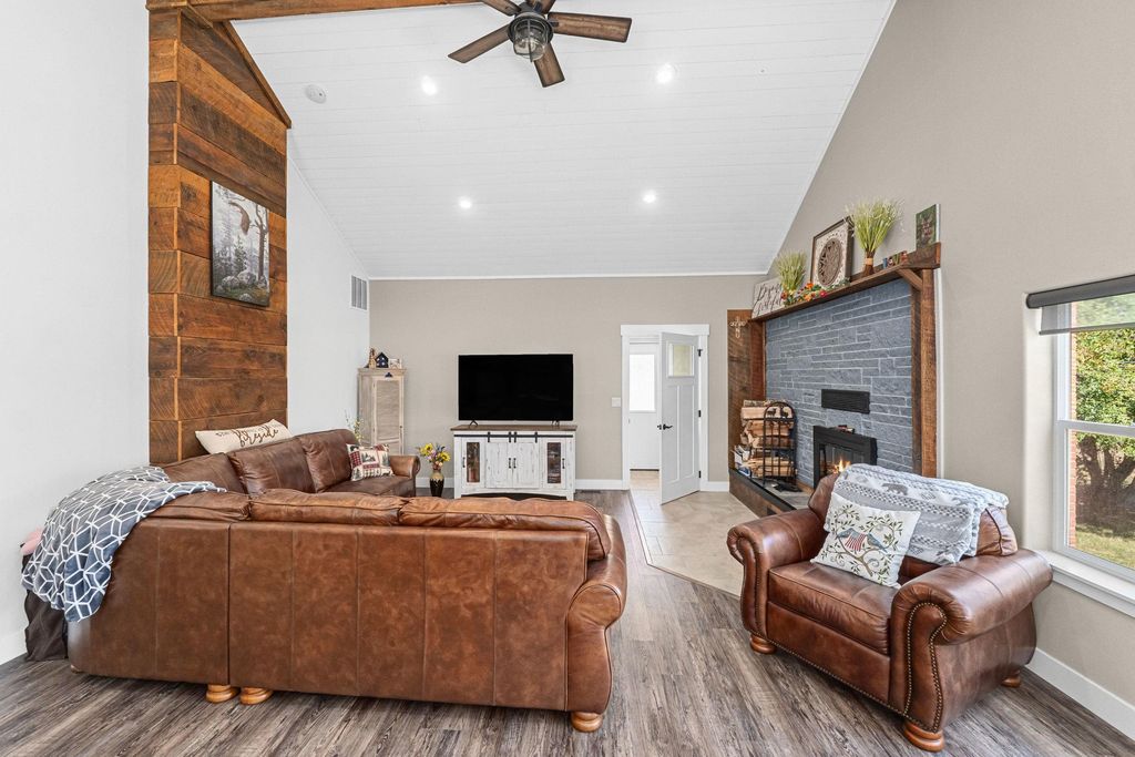 3050 Red Marble Rd, Chewelah, WA 99109 photo 4