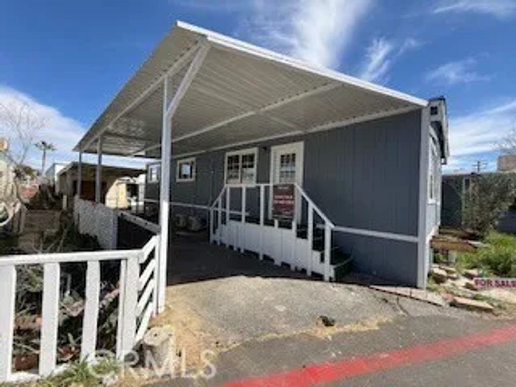 1304 E Ave I 9, Lancaster, CA 93535
