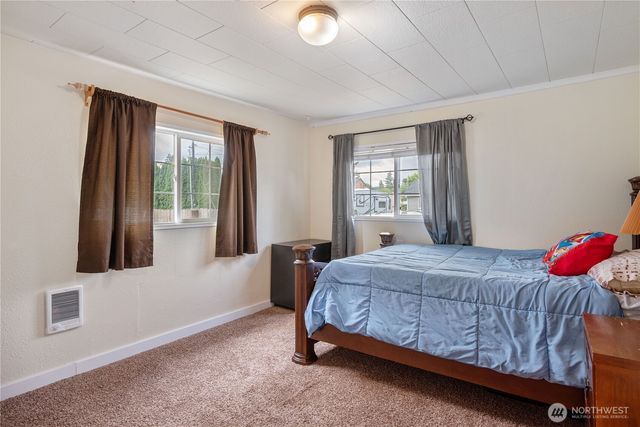 508 4th Avenue SW, Castle Rock, WA 98611