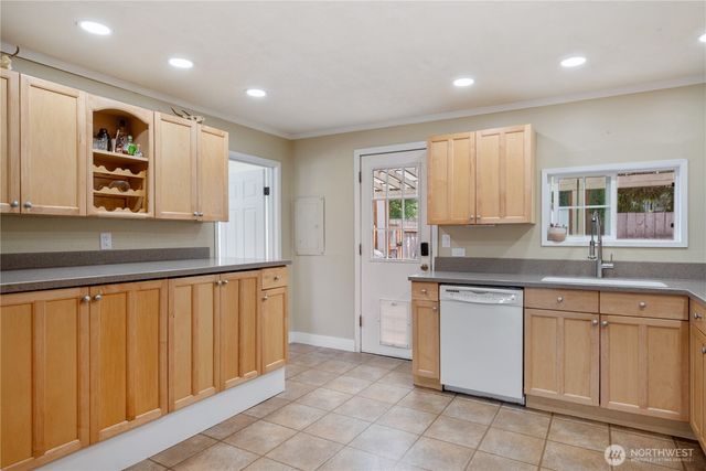 508 4th Avenue SW, Castle Rock, WA 98611