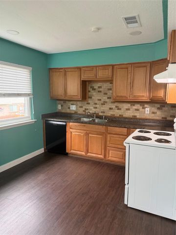 12306 Taylors Crossing Drive, Tomball, TX 77375