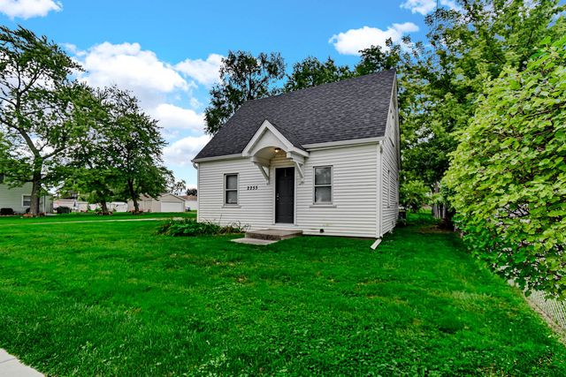 2255 176th Place, Lansing, IL 60438