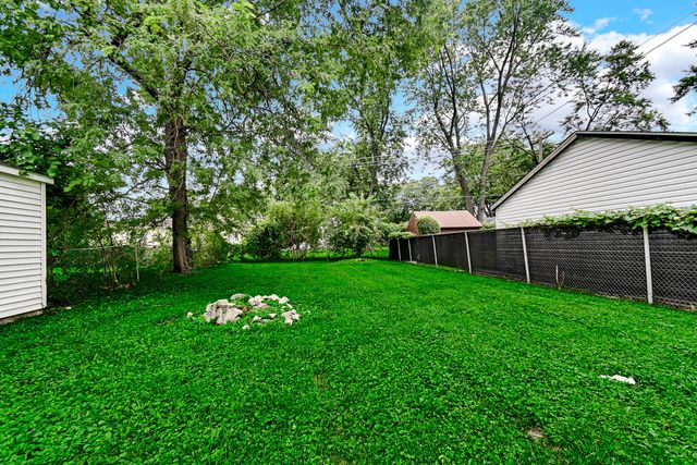 2255 176th Place, Lansing, IL 60438