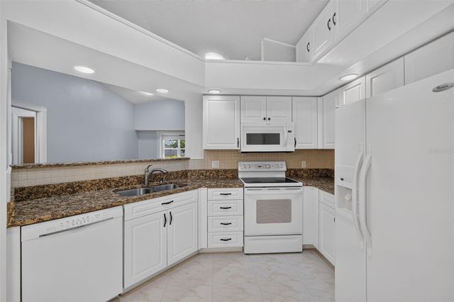 4431 FERN DRIVE 4431, Bradenton, FL 34208