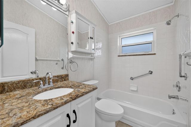 4431 FERN DRIVE 4431, Bradenton, FL 34208