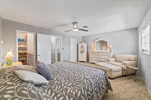 2864 NE 33rd Court 205, Fort Lauderdale, FL 33306