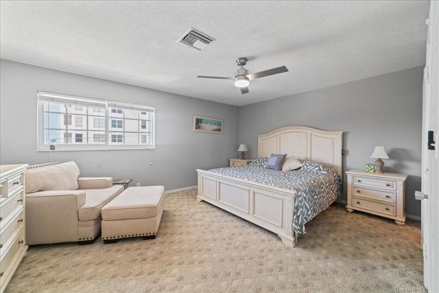 2864 NE 33rd Court 205, Fort Lauderdale, FL 33306