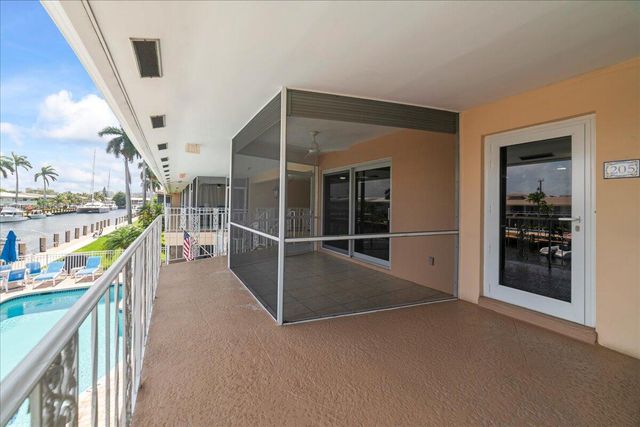 2864 NE 33rd Court 205, Fort Lauderdale, FL 33306