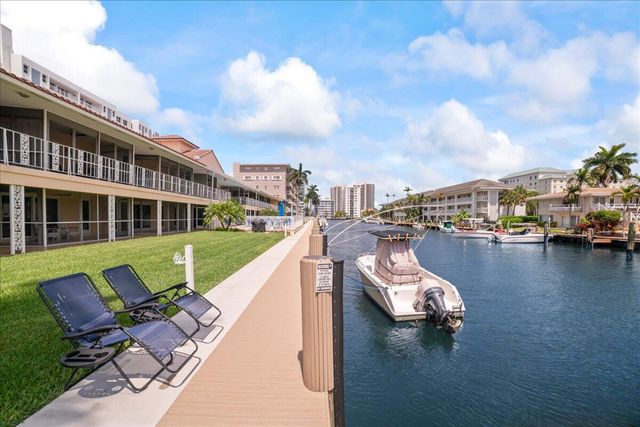 2864 NE 33rd Court 205, Fort Lauderdale, FL 33306
