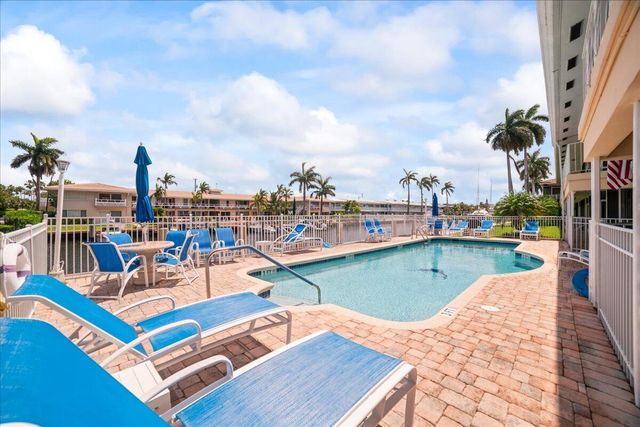 2864 NE 33rd Court 205, Fort Lauderdale, FL 33306