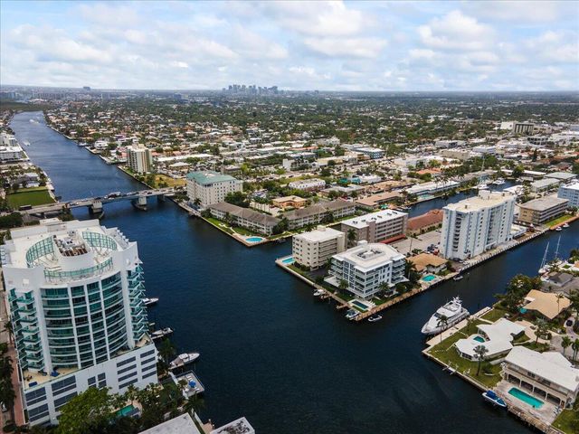 2864 NE 33rd Court 205, Fort Lauderdale, FL 33306