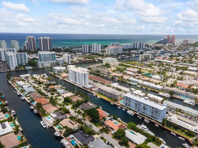 2864 NE 33rd Court 205, Fort Lauderdale, FL 33306