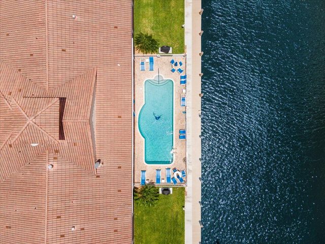 2864 NE 33rd Court 205, Fort Lauderdale, FL 33306