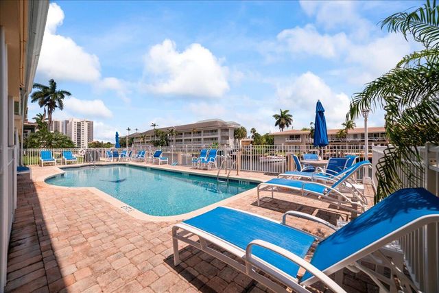 2864 NE 33rd Court 205, Fort Lauderdale, FL 33306