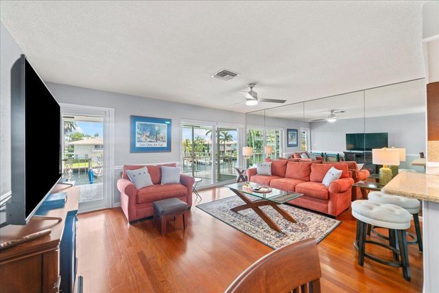 2864 NE 33rd Court 205, Fort Lauderdale, FL 33306