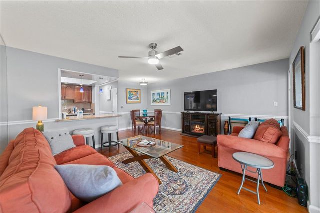 2864 NE 33rd Court 205, Fort Lauderdale, FL 33306