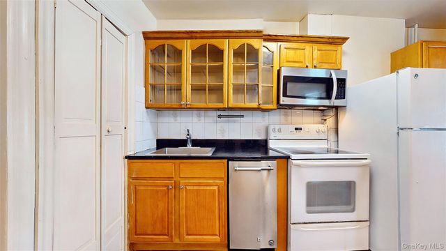 479 Irving Avenue, Brooklyn, NY 11237