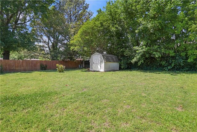 2006 Cardinal Drive, Springdale, AR 72764