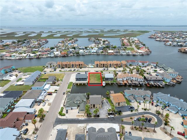 15422 Fortuna Bay Dr, Corpus Christi, TX 78418