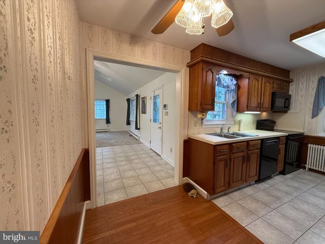 111 OLD FRITZTOWN RD, Reading, PA 19607