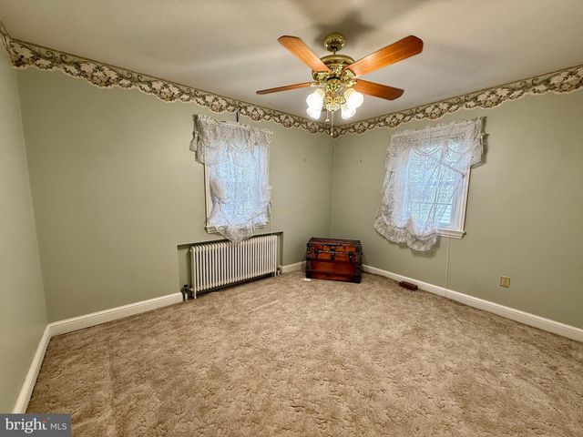 111 OLD FRITZTOWN RD, Reading, PA 19607