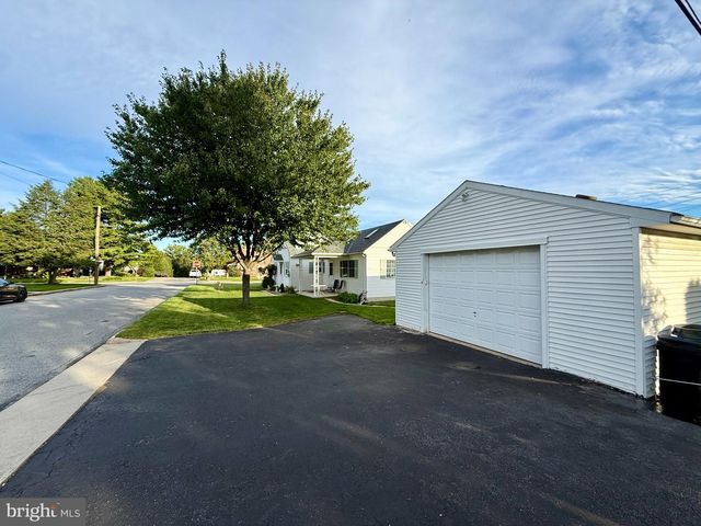 111 OLD FRITZTOWN RD, Reading, PA 19607