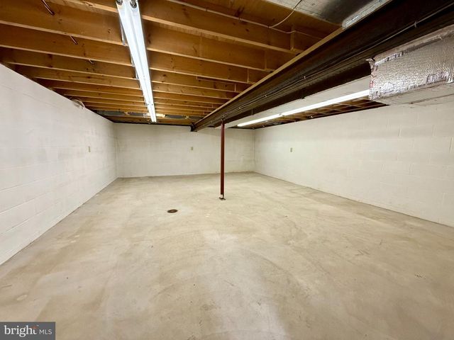 111 OLD FRITZTOWN RD, Reading, PA 19607