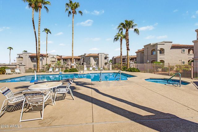 9151 W GREENWAY Road 113, Peoria, AZ 85381