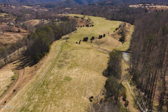 179 Sutton Hollow Road, Sneedville, TN 37869