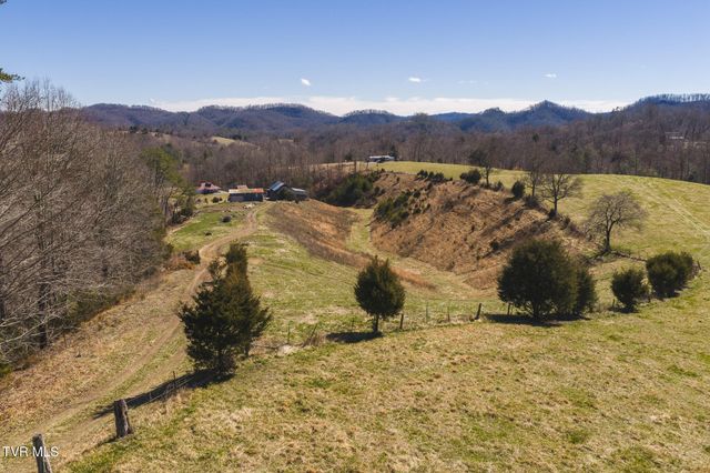 179 Sutton Hollow Road, Sneedville, TN 37869