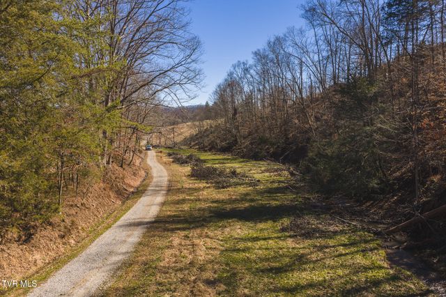 179 Sutton Hollow Road, Sneedville, TN 37869