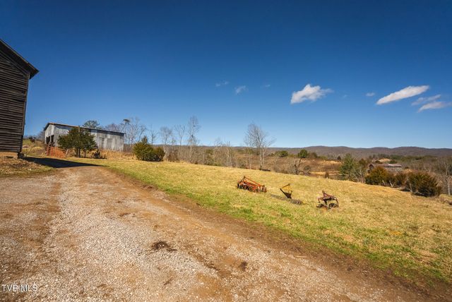 179 Sutton Hollow Road, Sneedville, TN 37869