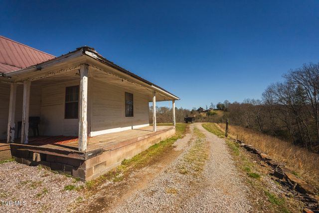 179 Sutton Hollow Road, Sneedville, TN 37869