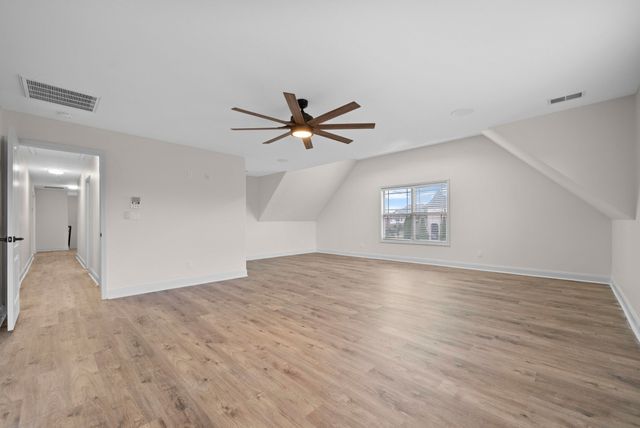 1957 Boyer Blvd, Clarksville, TN 37043