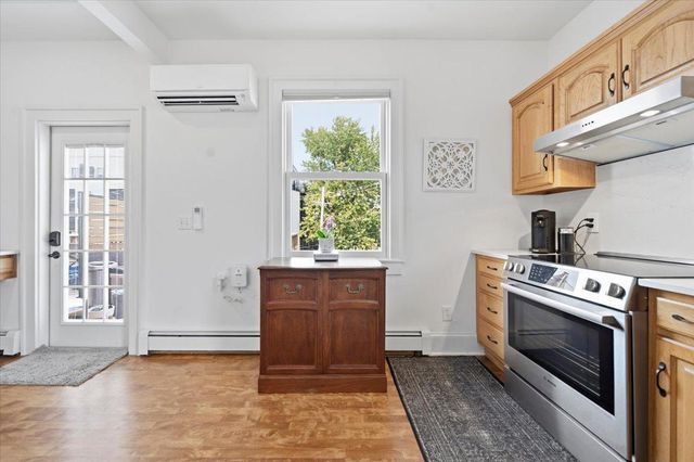 593 Laurel Avenue 6E, Saint Paul, MN 55102