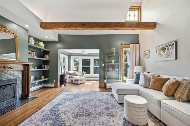593 Laurel Avenue 6E, Saint Paul, MN 55102