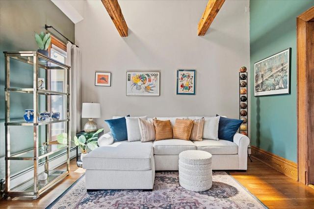 593 Laurel Avenue 6E, Saint Paul, MN 55102