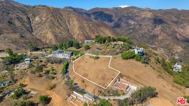 21800 Azurelee Drive, Malibu, CA 90265
