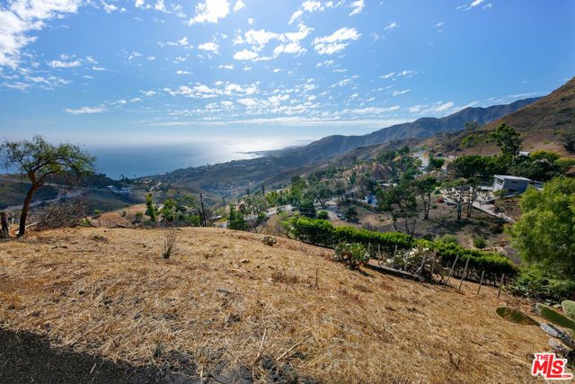 21800 Azurelee Drive, Malibu, CA 90265