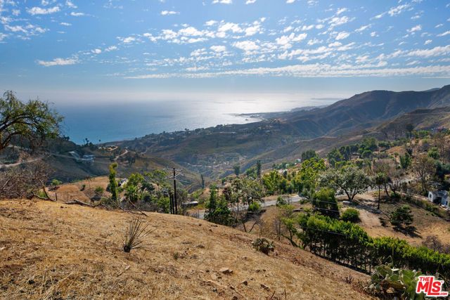 21800 Azurelee Drive, Malibu, CA 90265