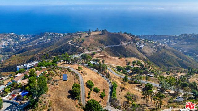 21800 Azurelee Drive, Malibu, CA 90265