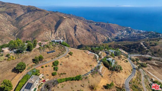 21800 Azurelee Drive, Malibu, CA 90265
