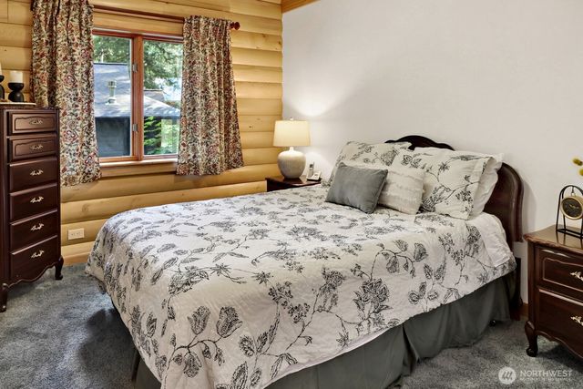 7472 Glacier Springs Drive, Glacier, WA 98244