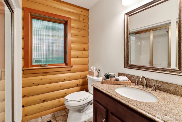 7472 Glacier Springs Drive, Glacier, WA 98244