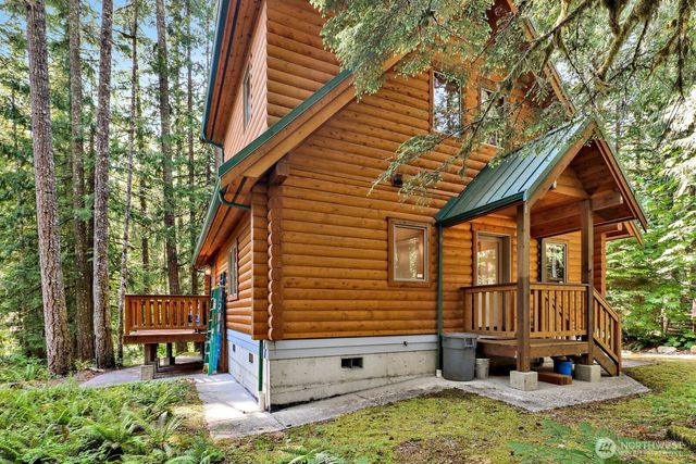 7472 Glacier Springs Drive, Glacier, WA 98244