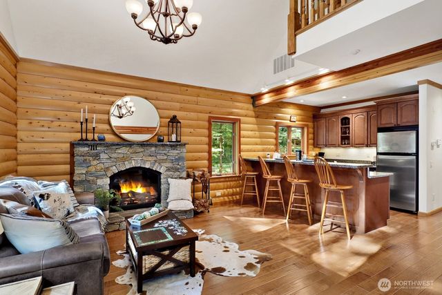 7472 Glacier Springs Drive, Glacier, WA 98244