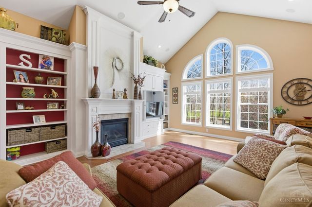 7452 Overglen Drive, West Chester, OH 45069