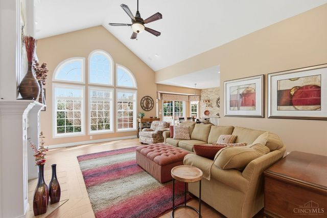 7452 Overglen Drive, West Chester, OH 45069
